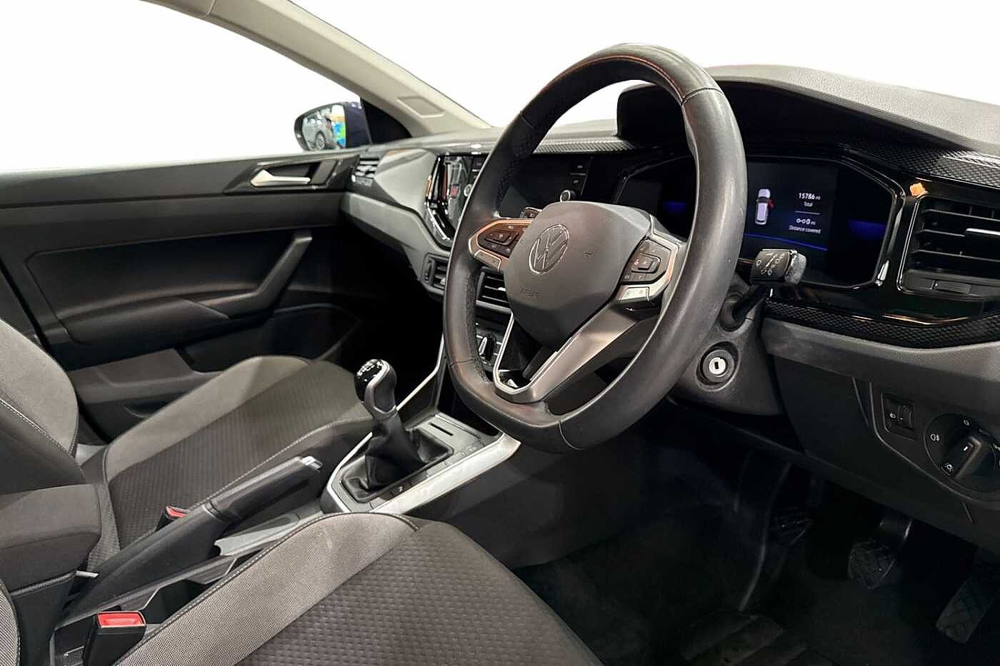 Volkswagen Polo Life 1.0 TSI 95PS 5-speed Manual 5 Door