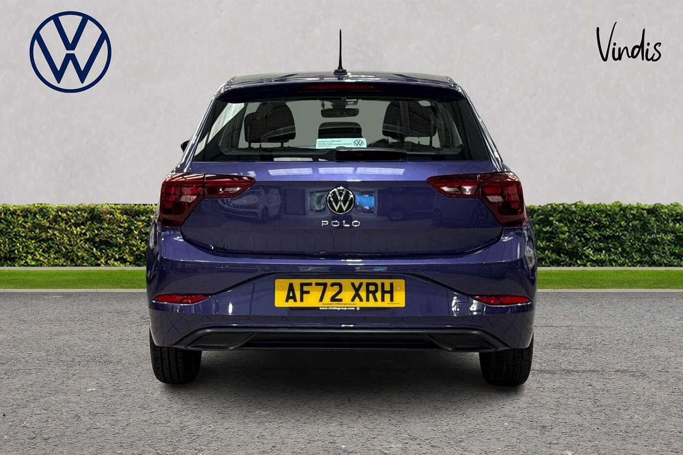 Volkswagen Polo Life 1.0 TSI 95PS 5-speed Manual 5 Door
